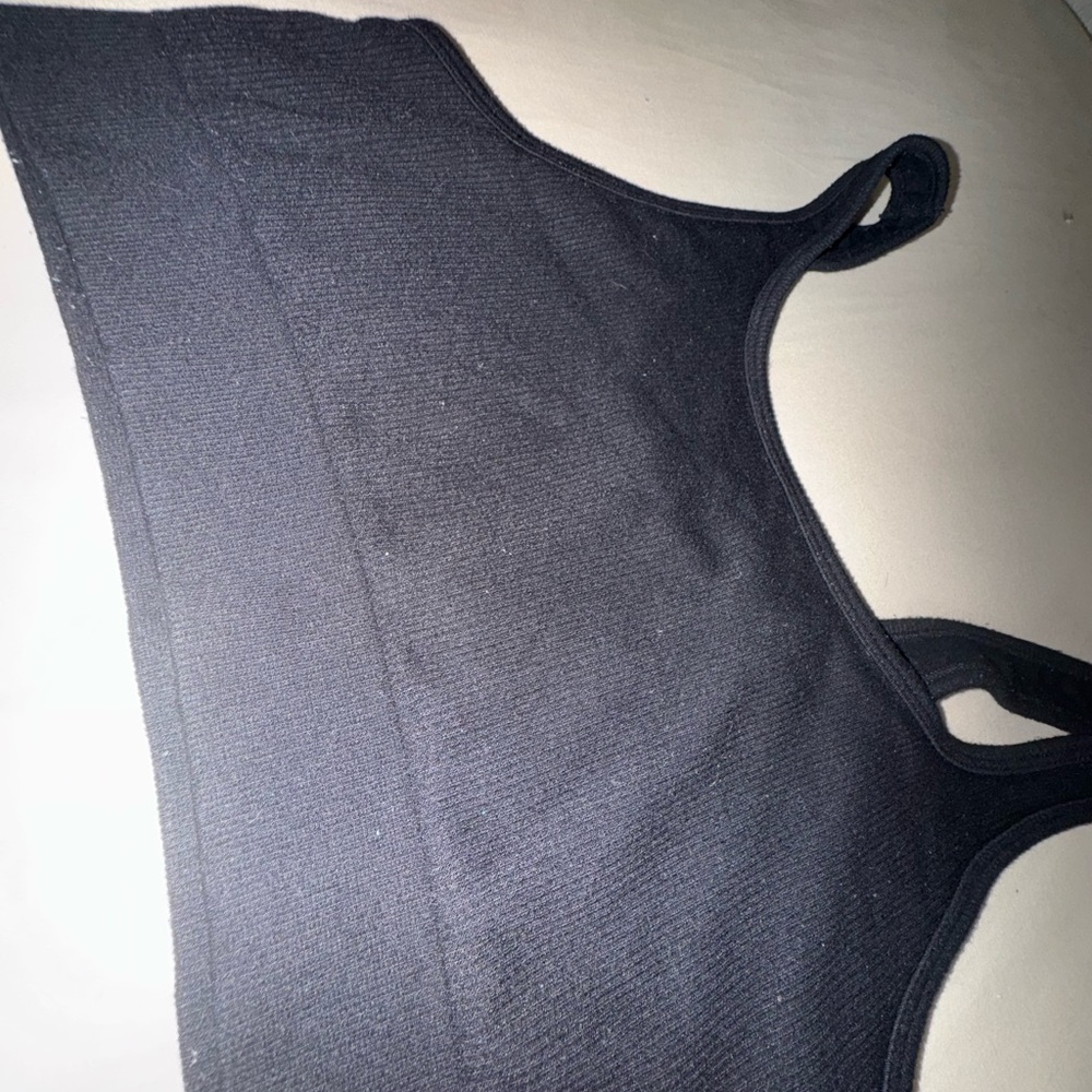 Fabletics Black Cloud Leggings and Crop Top Set - Picture 4 of 4